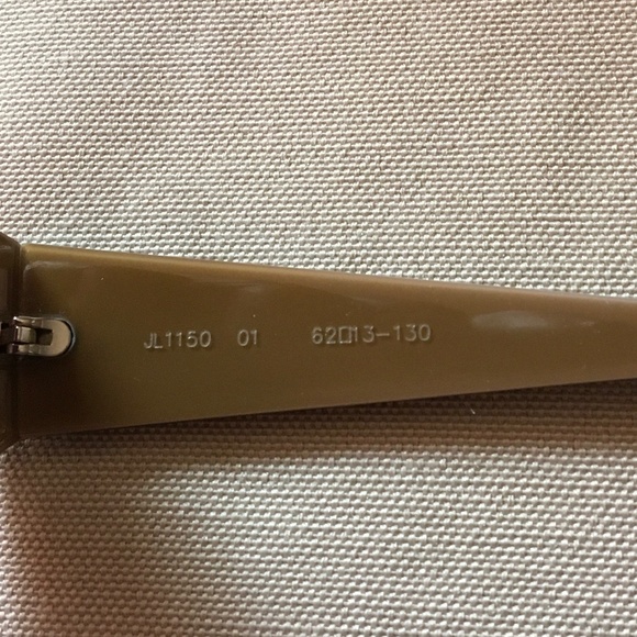 Judith Leiber Sunglasses - Picture 4 of 12